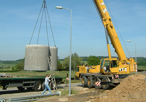 Anlieferung einer 10m³ Betonzisterne